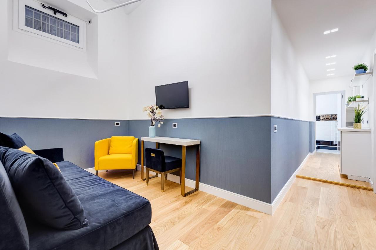 Glamour Studio - Spanish Steps Рим Экстерьер фото
