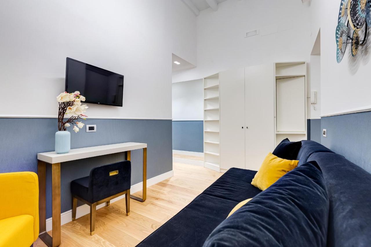 Glamour Studio - Spanish Steps Рим Экстерьер фото